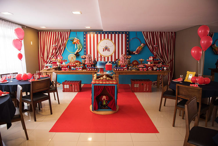1 ano Rafael - Festa infantil em casa Circo Vintage por Happy Fest 1 ano Rafael - Festa infantil em casa Circo Vintage por Happy Fest