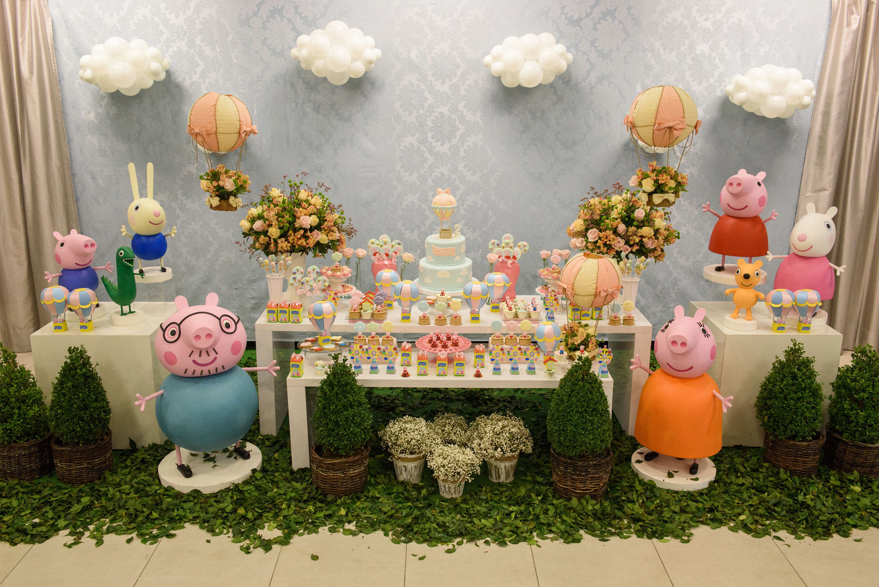 Peppa - casinha cores fortes - festa decoração no Shoptime